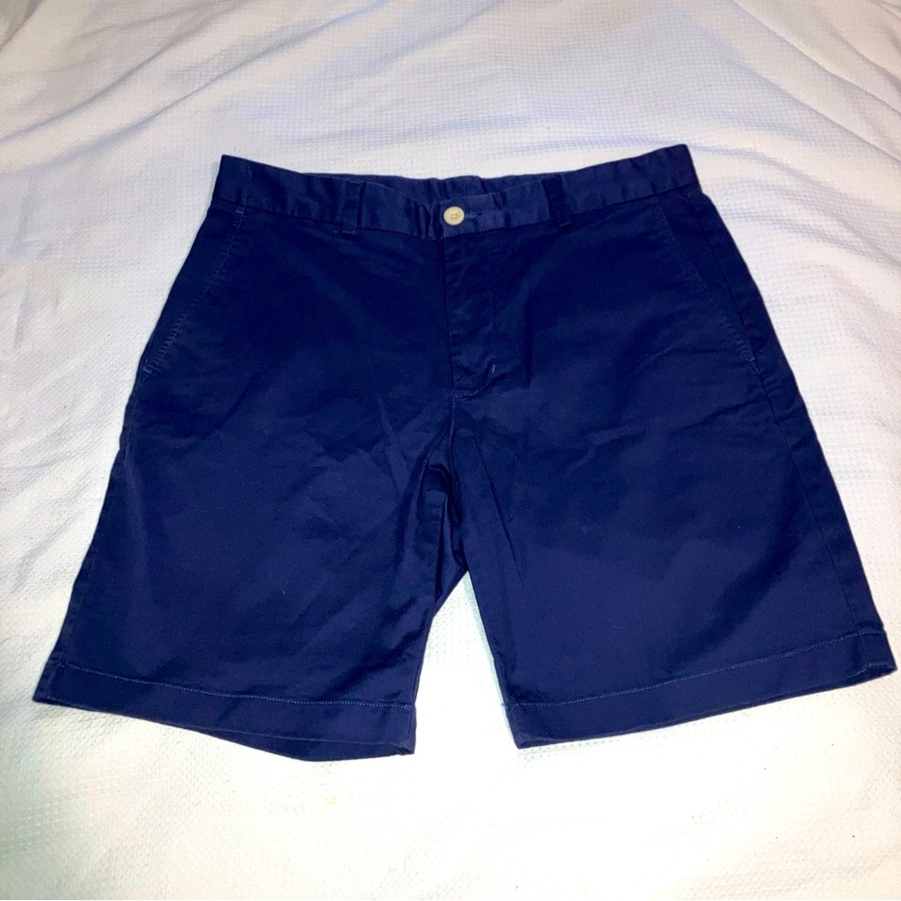 Vineyard vines men’s shorts size 32